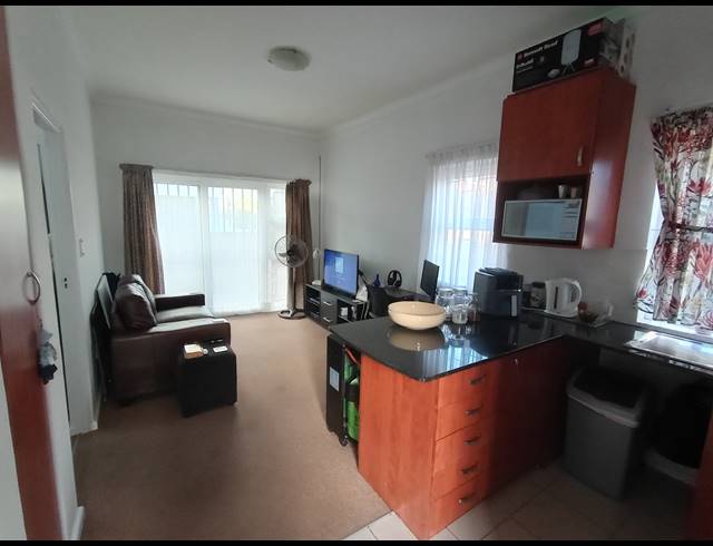 1 BEDROOM APARTMENT RENTED IN TABLE VIEW